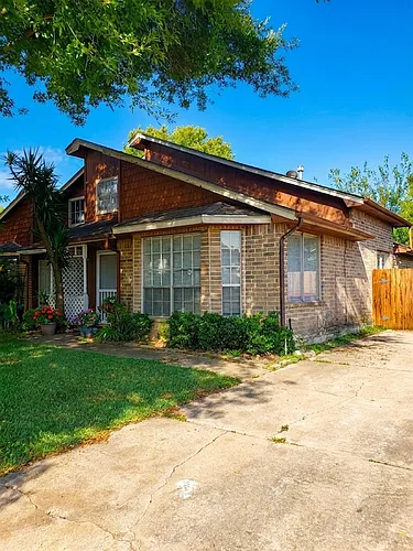 17010 Pastoria Dr Photo 1
