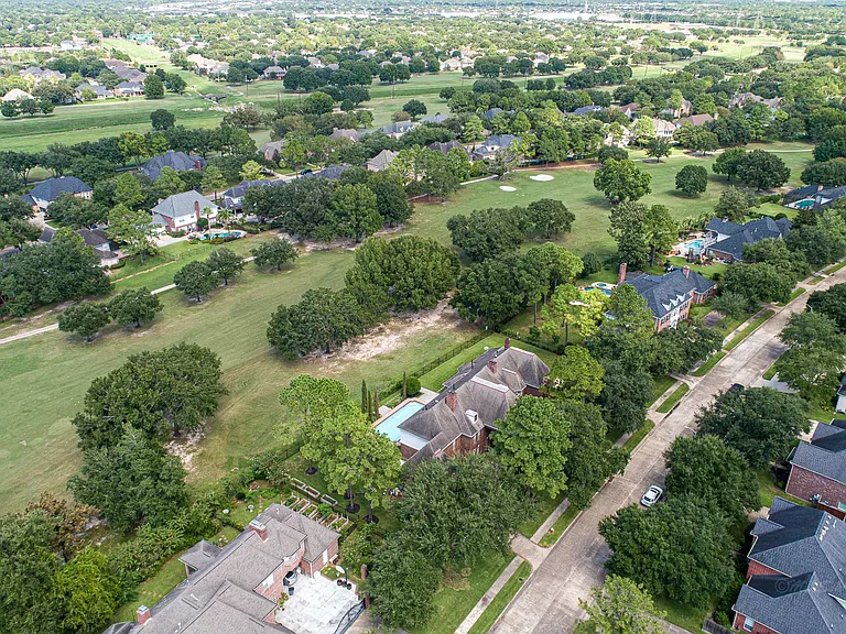 21410 Ganton Dr — Photo 45