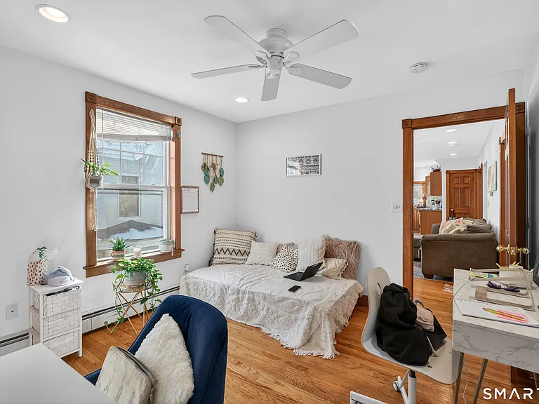 245 Edwards St #2R — Photo 11