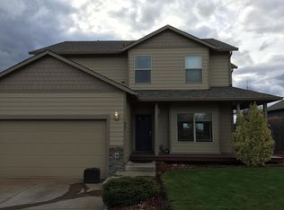 341 SE Regan Hill Loop, Estacada, OR 97023