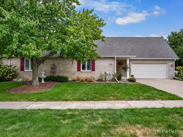 1093 1st St, Batavia, IL 60510