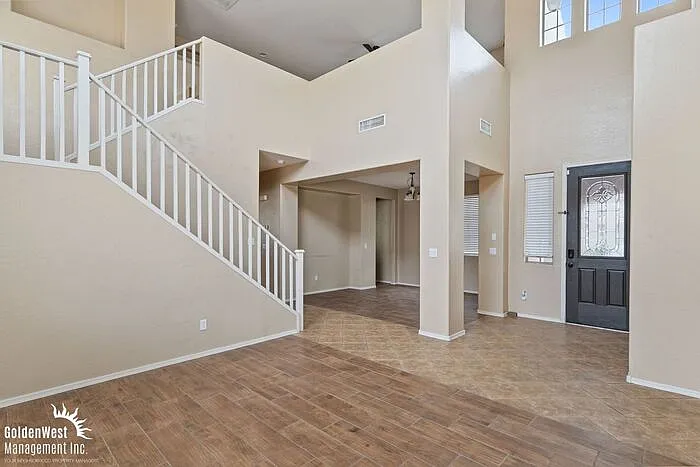 14544 W Sierra St — Photo 3