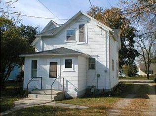 573 S Broadway, Wells, MN 56097