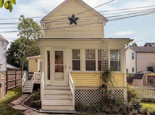 98 Grove St #0, Melrose, MA 02176