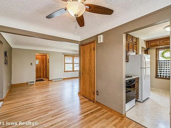 Dining Room- Kitchen View