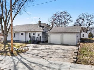 213 Boulevard Ave NE, Montgomery, MN 56069