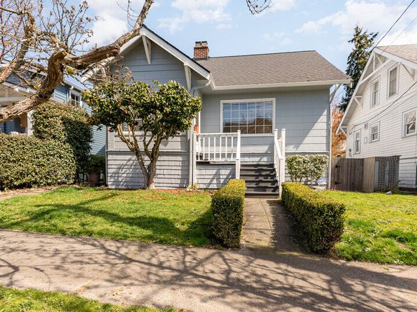 4814 36th Ave NE