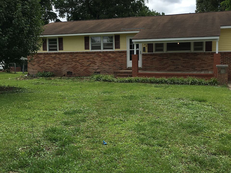 1st image of 204 Regalwood Dr