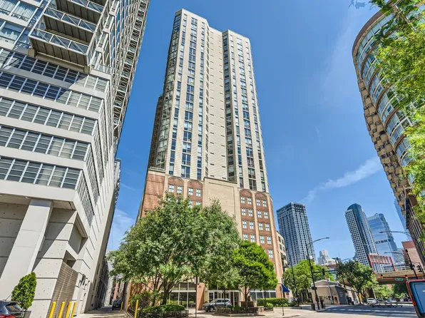 645 N Kingsbury St APT 1203, Chicago, IL 60654