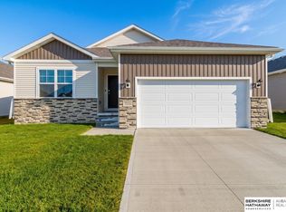 7111 S 205th St, Gretna, NE 68028