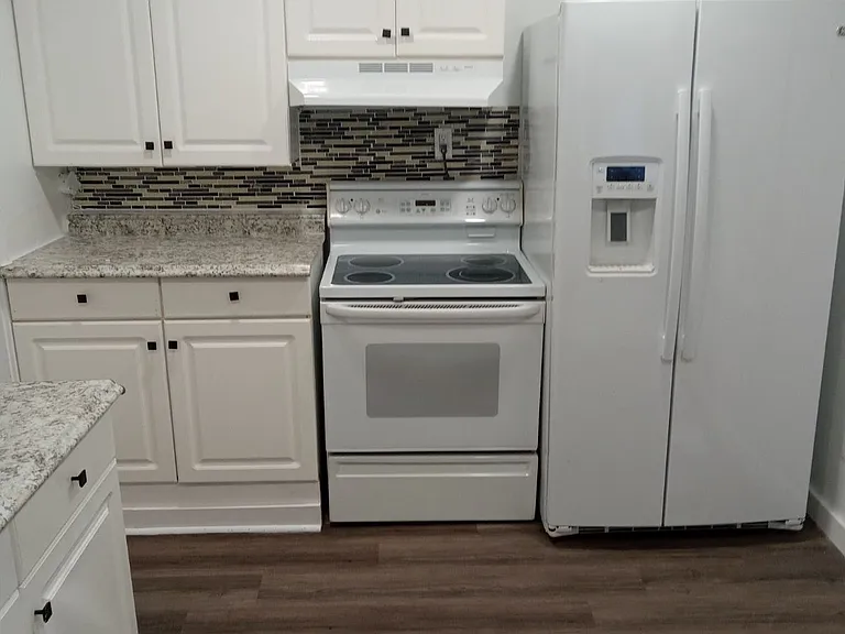 1311 Alma Ave — Photo 6