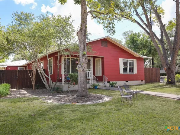 951 W Coll St, New Braunfels, TX 78130