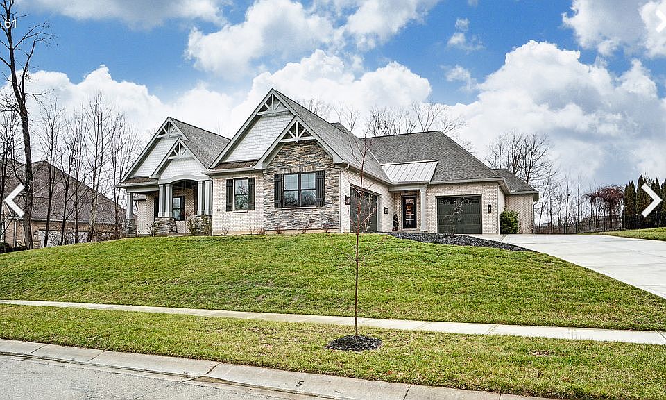 1st image of 896 Sanctuary Ln
