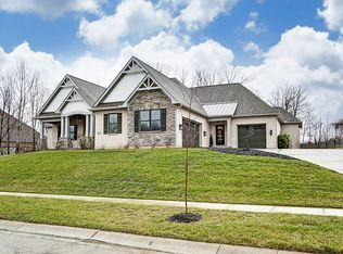 896 Sanctuary Ln, Hamilton Twp, OH