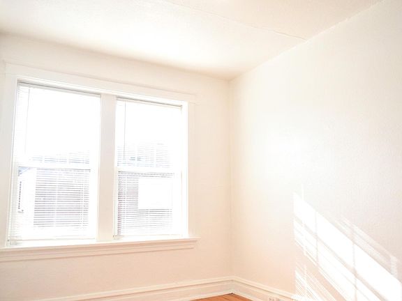 4th image of 5010 Virginia Ave #2W