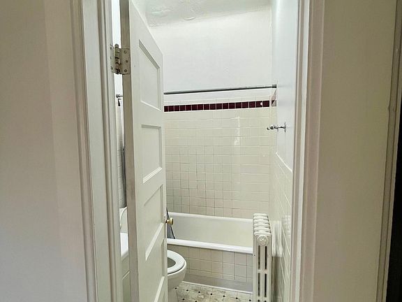4th image of 1437 Clayton St APT 6