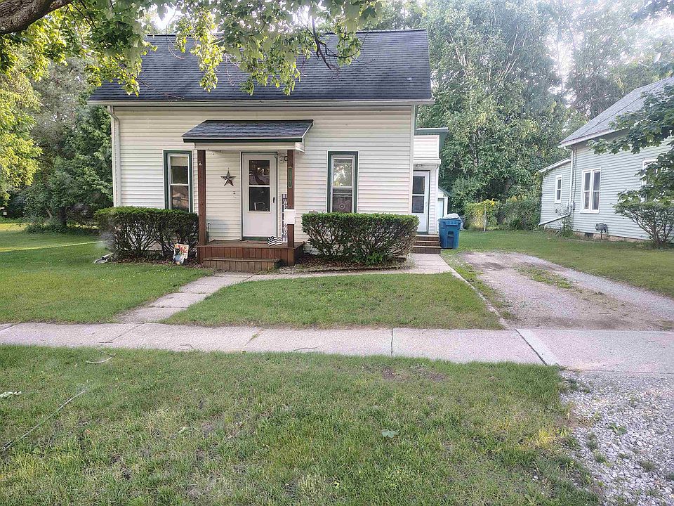 1st image of 119 Spruce St