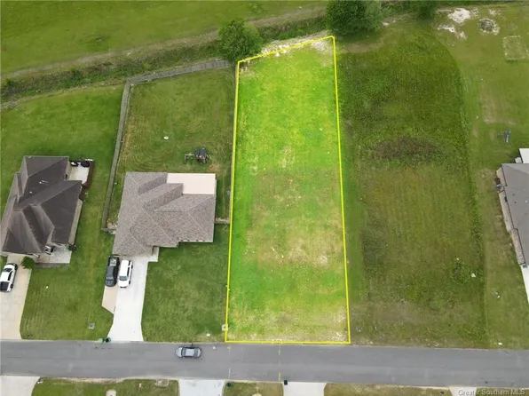 606 Chestnut St, Iowa, LA 70647