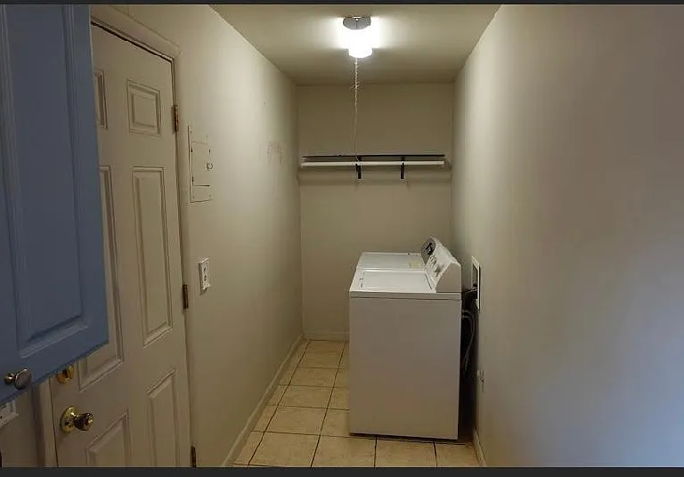 3116 Fairmount Ln — Photo 8
