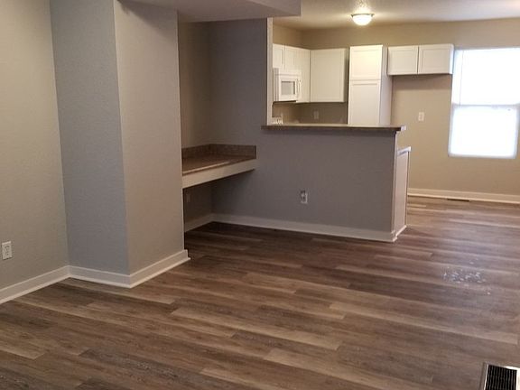 5th image of 1321 NE 39th St #1335B