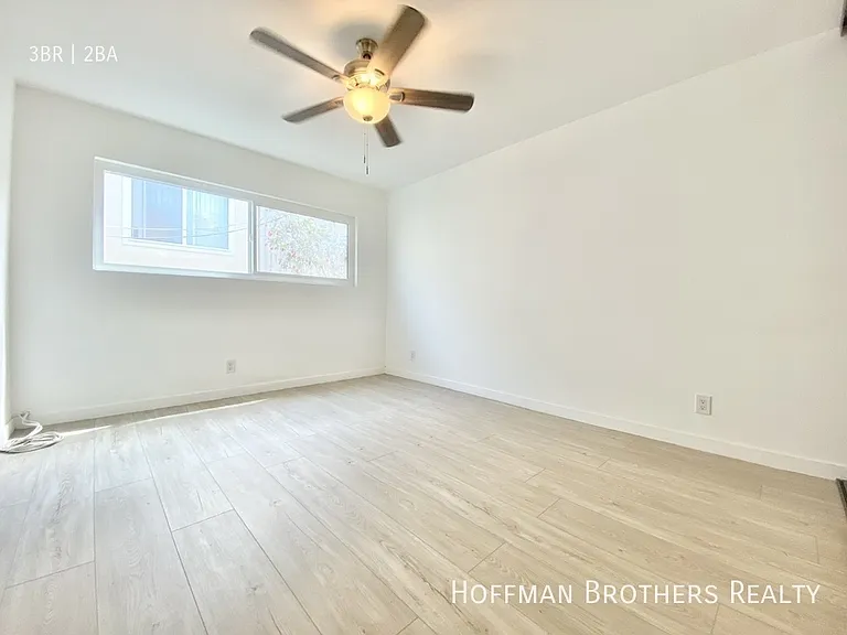 1017 Ocean Park Blvd #7 — Photo 17