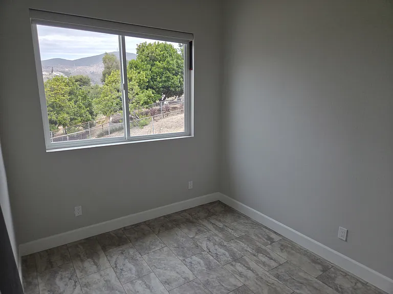 13507 Samantha Ave — Photo 11