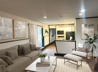 12 Hogan Trl, Westport, CT 06880