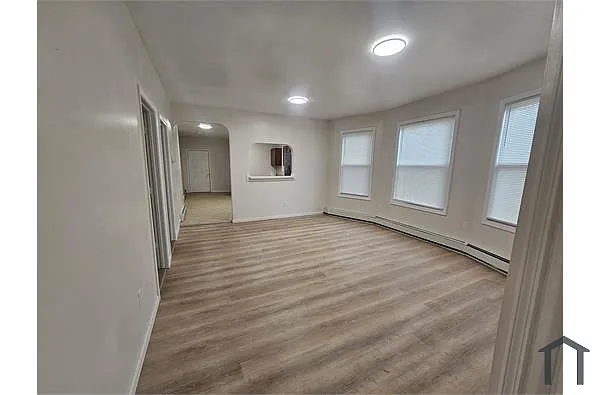 Building Photo - 81 Walnut St #1