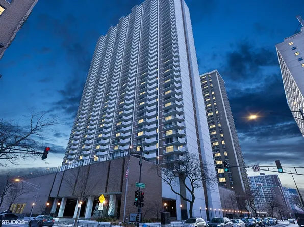 6033 N Sheridan Rd APT 4M, Chicago, IL 60660