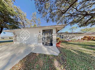 101 Greenwood Ct, Royal Palm Beach, FL 33411