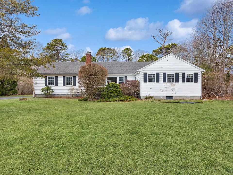 1st image of 4 E Rampasture Rd