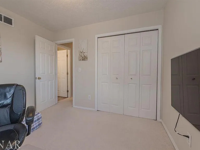 1222 Colonial Ave — Photo 8