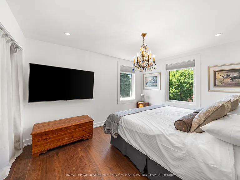 115 Robinson St — Photo 18