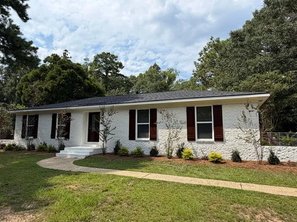 5918 Vogel Rd, Mobile, AL 36693
