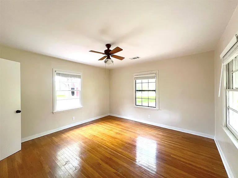 2206 Nancy Lou St — Photo 20
