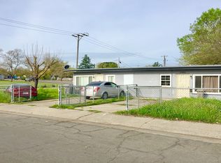 2901 Clay St, Sacramento, CA 95815