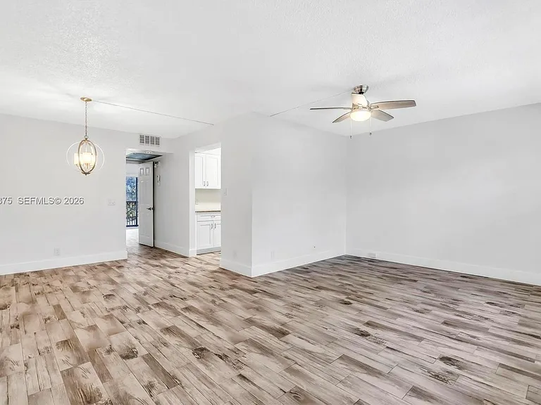 101 SW 132nd Way #315J — Photo 6