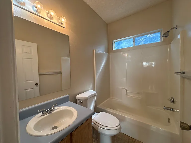 189 Wildflower Ln — Photo 10