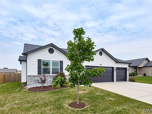 3rd image of 317 Katie Lynn Dr