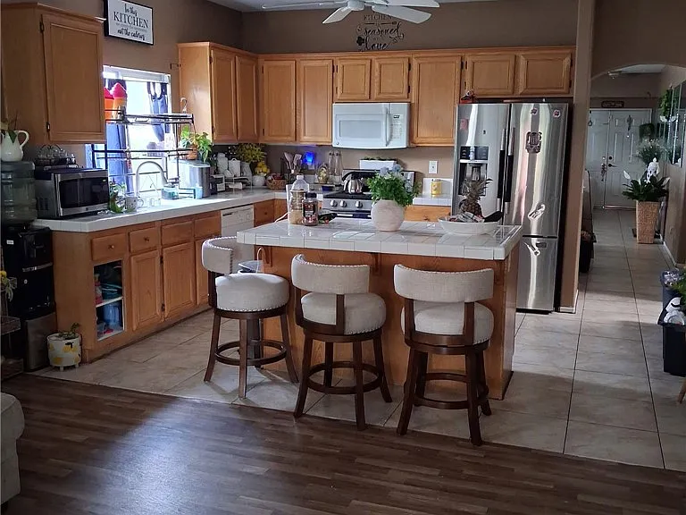15550 Jacara Ln — Photo 3
