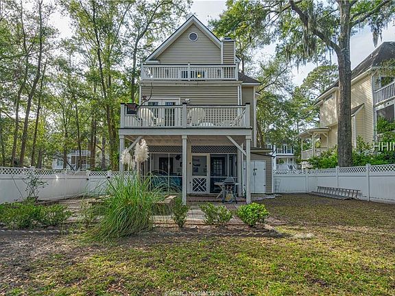 3rd image of 54 Victoria Square Dr