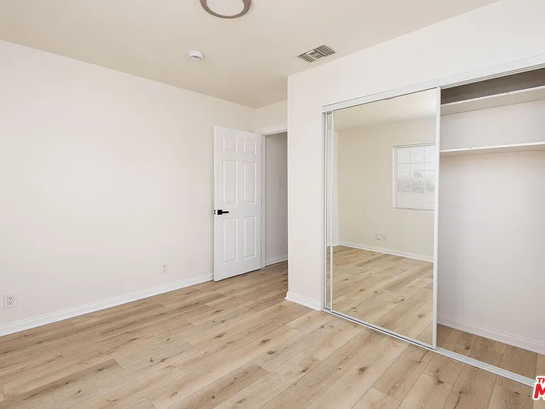 2134 S Cloverdale Ave — Photo 28
