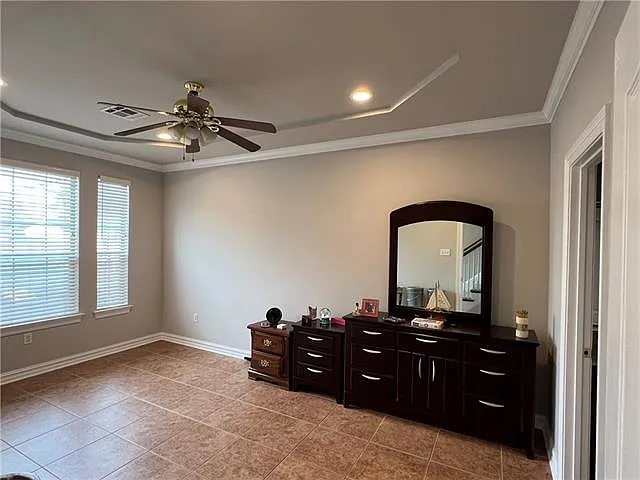 405 N Woodlawn Ave — Photo 10