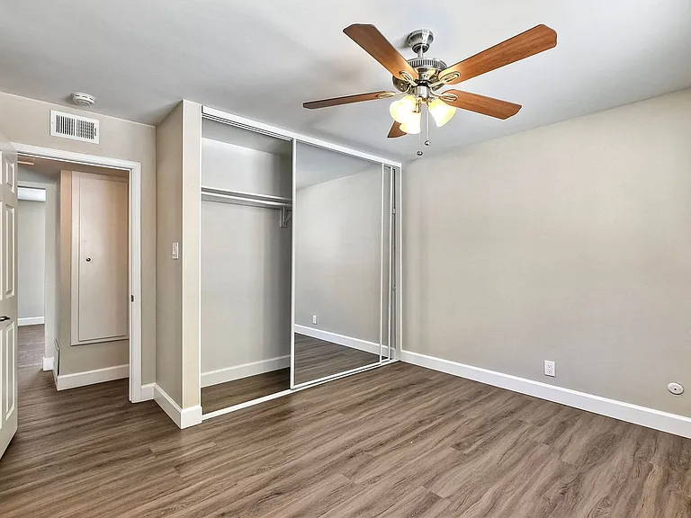 3620 Frenzel Cir — Photo 15