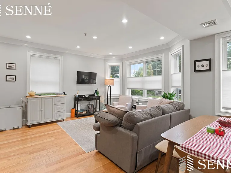 23 Bowdoin Ave #2 — Photo 4
