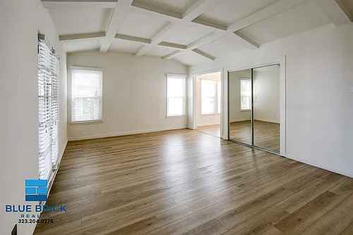 141 S Roxbury Dr #5 Photo 1