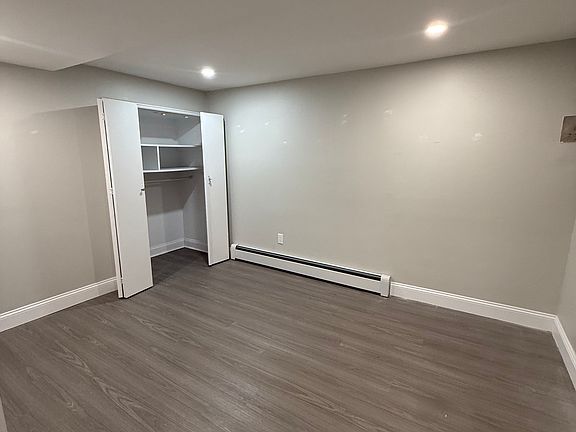 4th image of 140-71 Burden Cres #1A