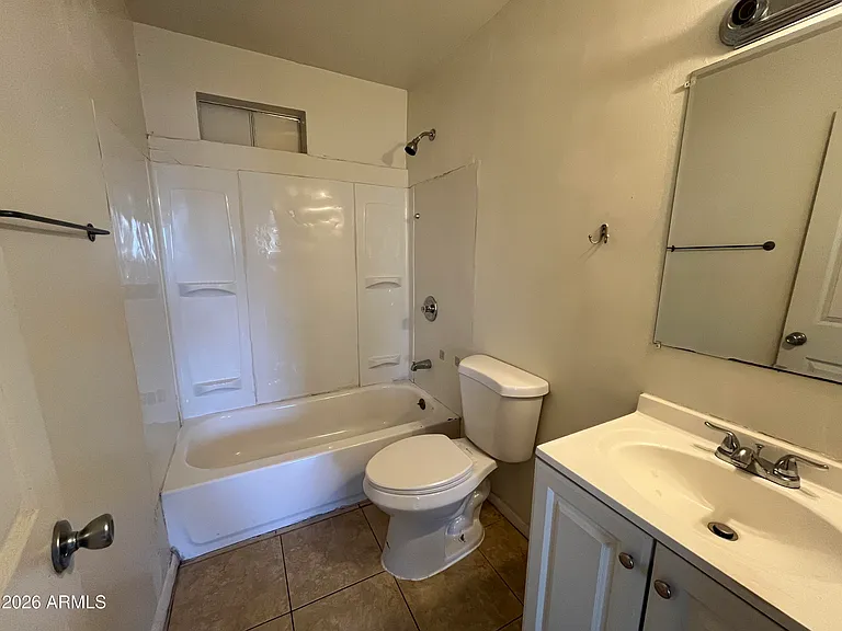 1321 W Vogel Ave #5 — Photo 7