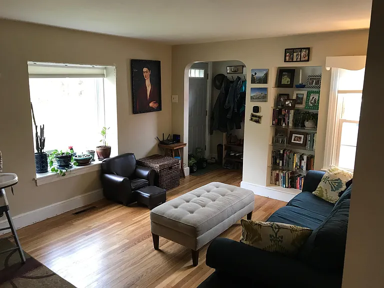 188 Summit St — Photo 9