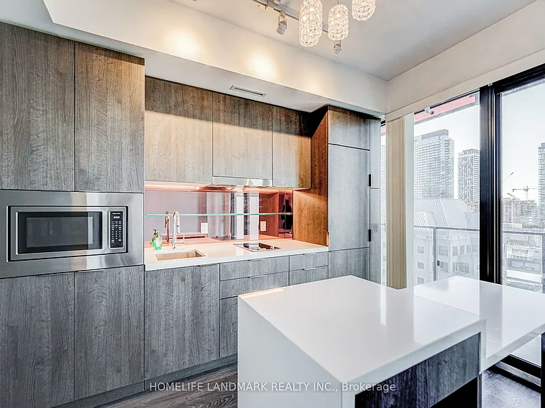215 Queen St W #1403 — Photo 14